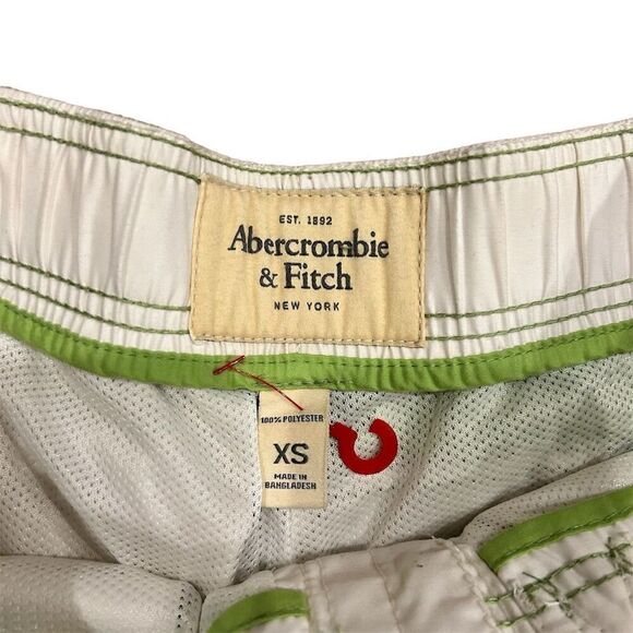 Abercrombie & Fitch Men's XS Striped Cargo Board Shorts Multicolor Drawstring - Picture 3 of 3